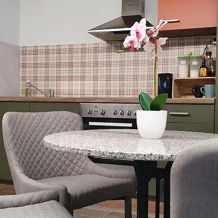 Lakeview Basement Near Interlaken Niederried bei Interlaken