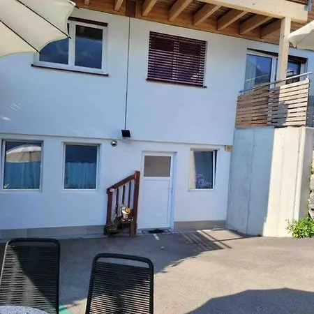 Lakeview Basement Near Interlaken Niederried bei Interlaken