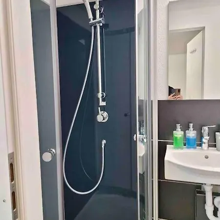 Lakeview Basement Near Interlaken *