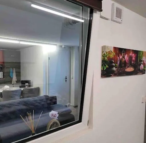Lakeview Basement Near Interlaken Appartement