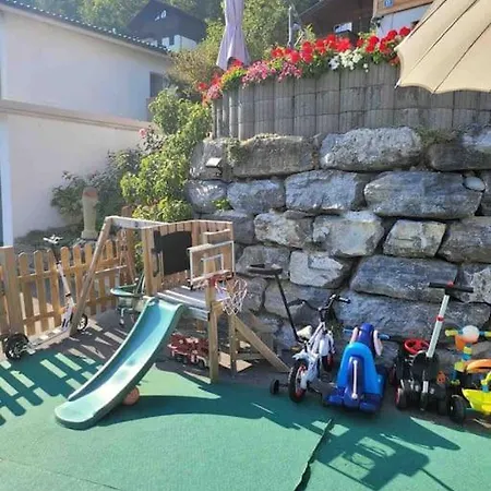 Apartamento Lakeview Basement Near Interlaken Niederried bei Interlaken